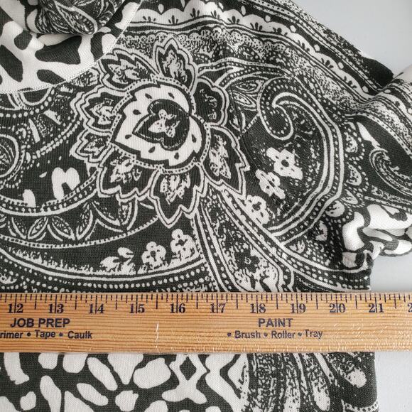 Chico's Cowl Neck Asymmetric Hem Sweater L 2 Paisley Gray White Artsy Lagenlook - Picture 7 of 9
